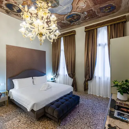 Ξενοδοχείο Palazzina Sardi 4*