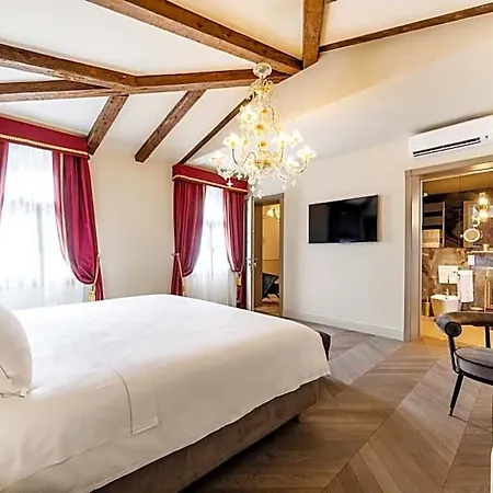 Palazzina Sardi فندق البندقية